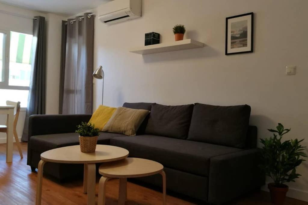 Piso Centrico Reformado / Apartment In The Center Нерха Экстерьер фото