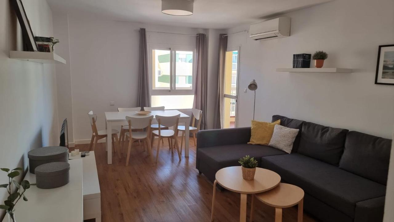 Piso Centrico Reformado / Apartment In The Center Нерха Экстерьер фото