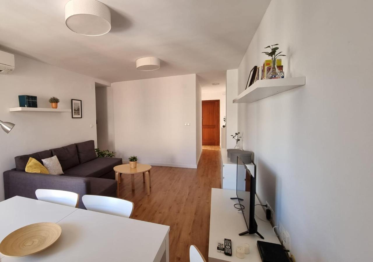 Piso Centrico Reformado / Apartment In The Center Нерха Экстерьер фото